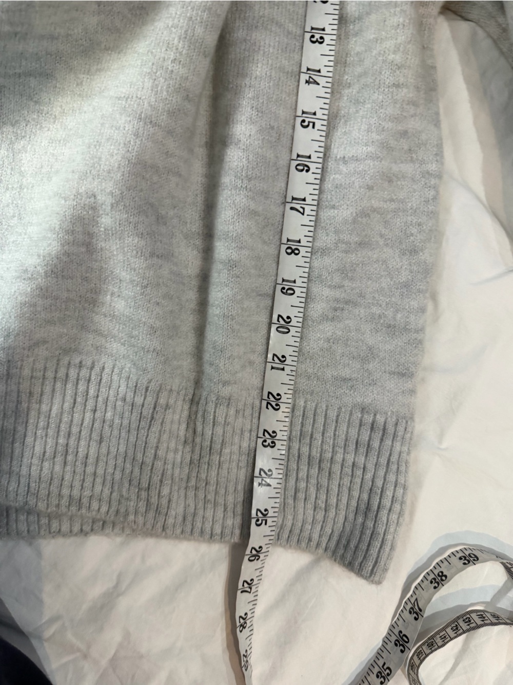 NWOT ANTHROPOLOGIE MAEVE Embroidered V-Neck Sweater CATS Grey L - Picture 12 of 15